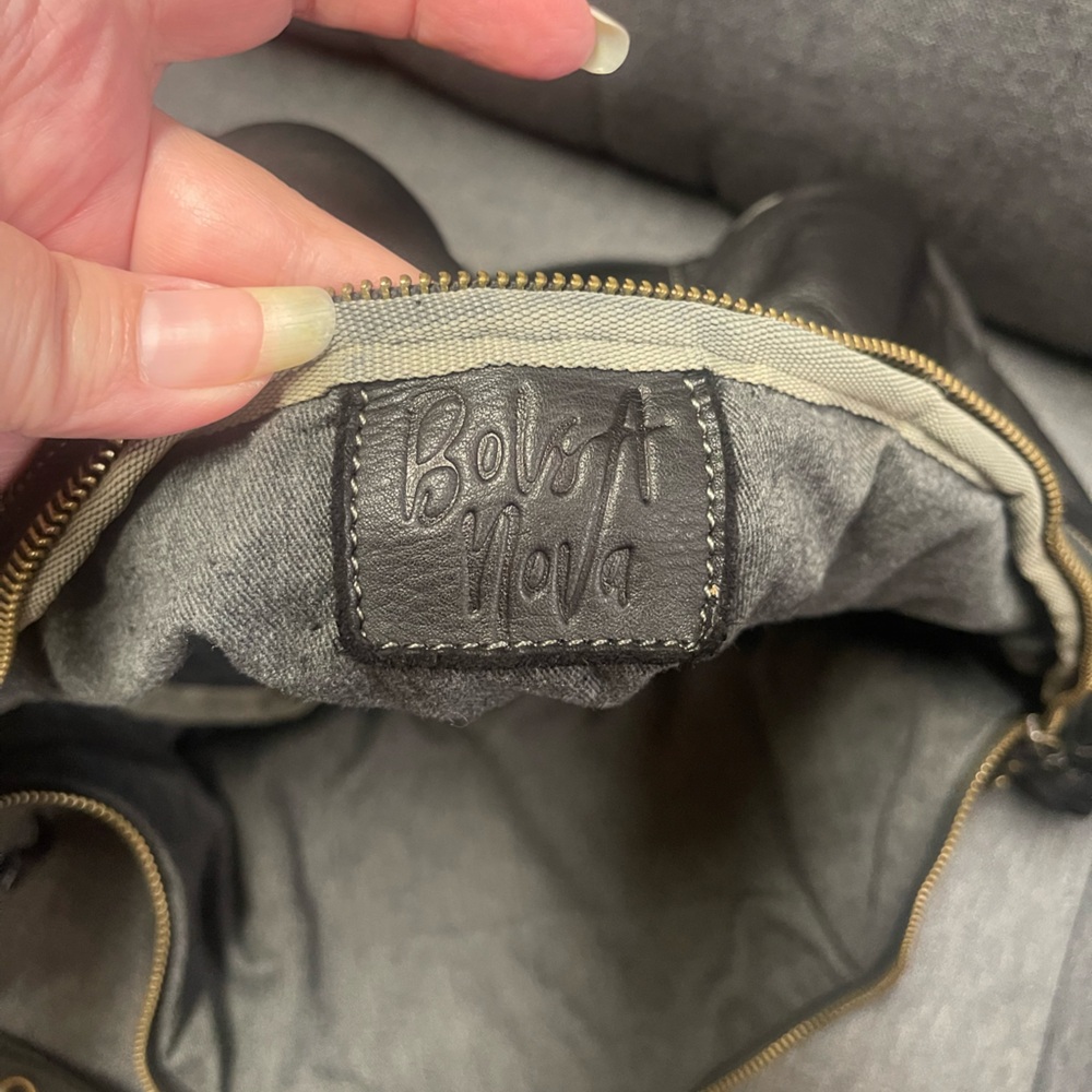 Bolsa Nova Bella Sling Bag - Picture 13 of 15